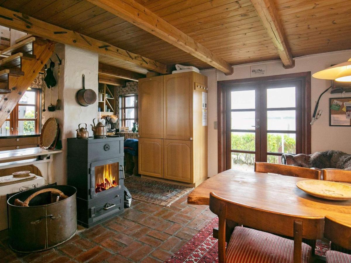 4 Person Holiday Home In Mesinge Esterno foto