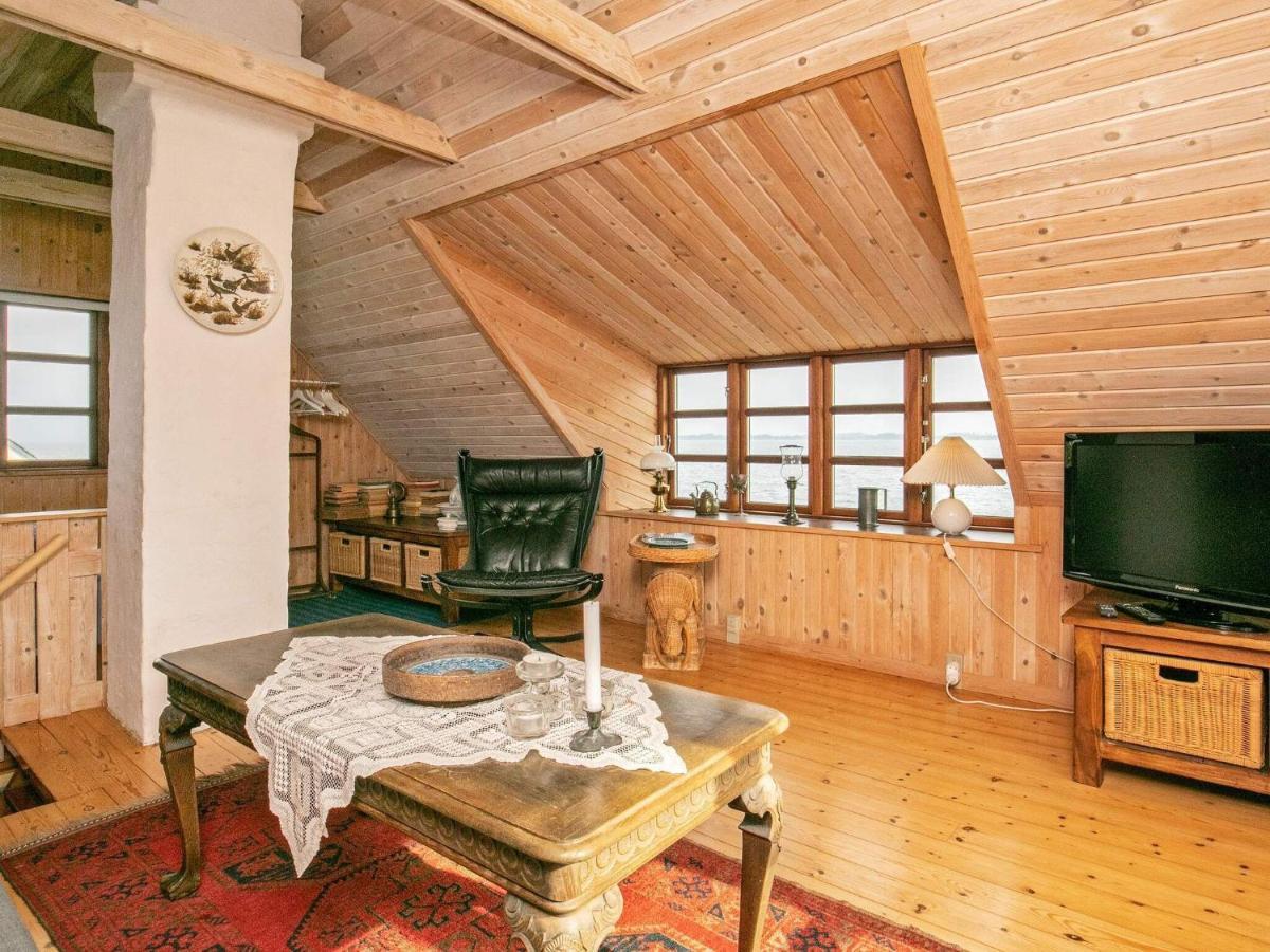4 Person Holiday Home In Mesinge Esterno foto